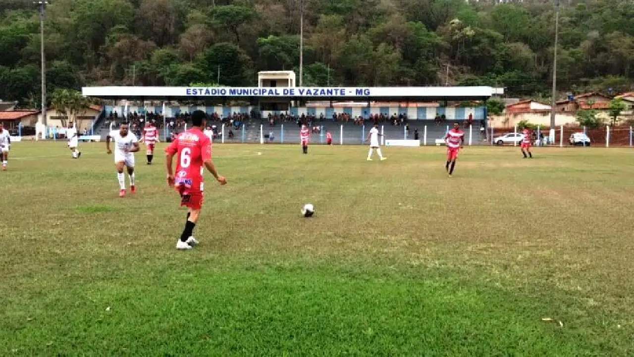 ABERTURA DO CAMPEONATO MUNICIPAL DE VAZANTE TEVE TRÊS JOGOS E MUITOS GOLS