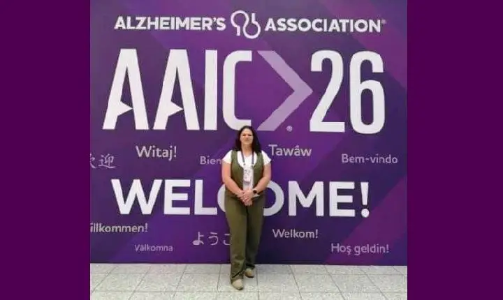 ACADÊMICA DO UNIPAM PARTICIPA DE EVENTO CIENTÍFICO DEDICADO À PESQUISA SOBRE ALZHEIMER EM LONDRES
