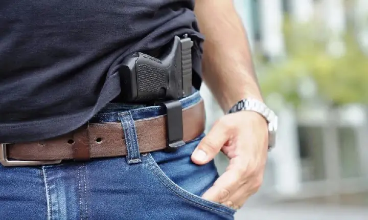 CÂMARA DOS DEPUTADOS APROVA PORTE DE ARMAS PARA MAIS DE 15 PROFISSÕES