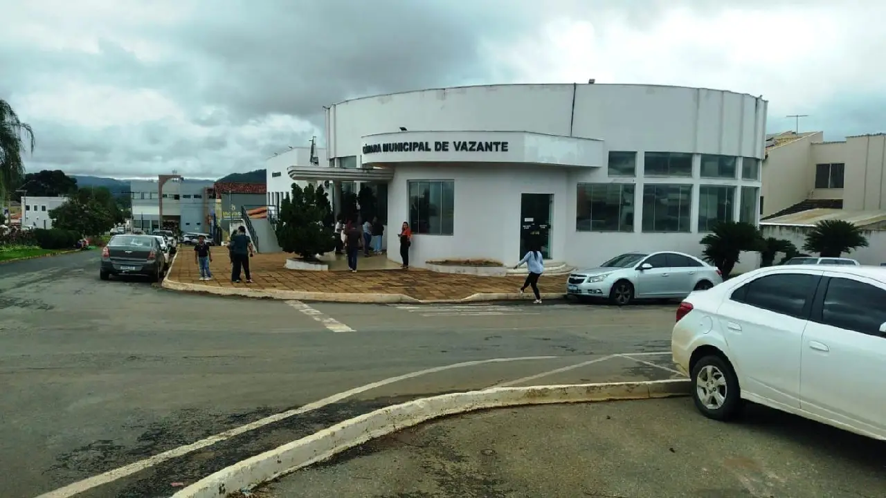 CÂMARA MUNICIPAL DE VAZANTE REALIZA 6ª SESSÃO ORDINÁRIA DO EXERCÍCIO DE 2026