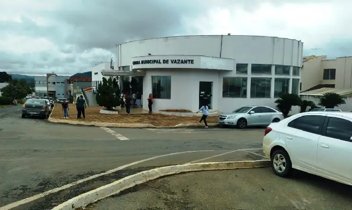 CÂMARA MUNICIPAL DE VAZANTE REALIZA 6ª SESSÃO ORDINÁRIA DO EXERCÍCIO DE 2026