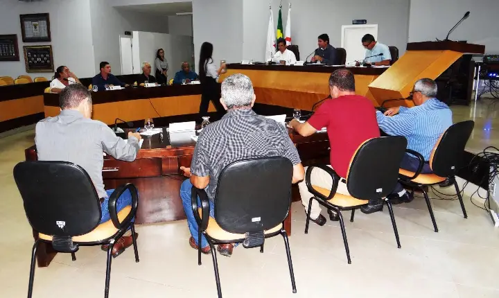 CÂMARA MUNICIPAL DE VAZANTE REALIZA SESSÃO ORDINÁRIA NESTA SEGUNDA-FEIRA (20)