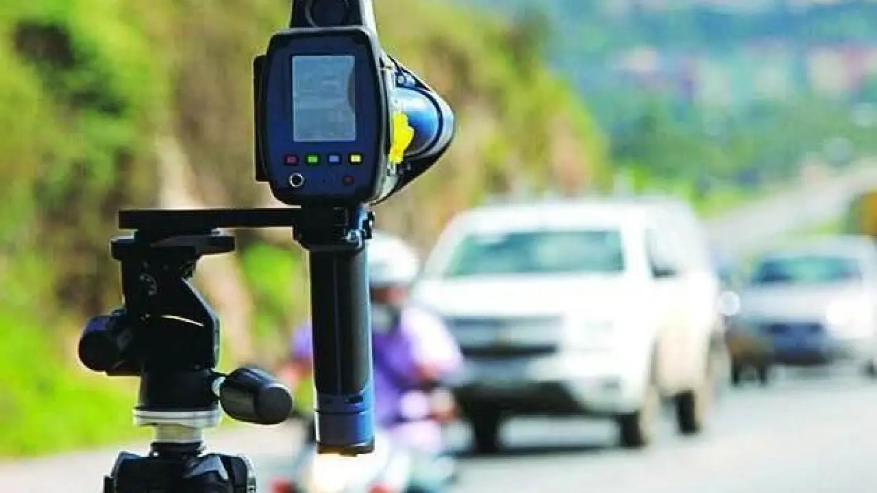 COMISSÃO DA CÂMARA APROVA PROIBIÇÃO DE RADARES DE TRÂNSITO ESCONDIDOS