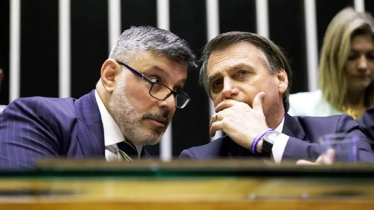 DEFESA NEGA QUE BOLSONARO ATENDEU LIGAÇÃO TELEFÔNICA DE EX-DEPUTADO