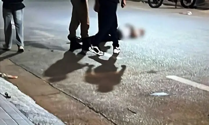 DOIS JOVENS SÃO MORTOS A TIROS EM PRAÇA NO CENTRO DE PATOS DE MINAS