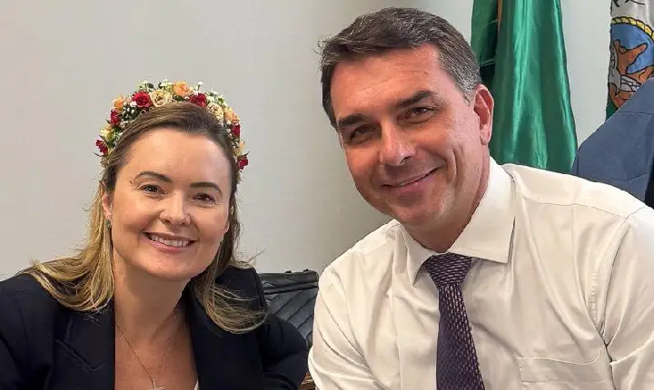 EDUARDO BOLSONARO DEFENDE JÚLIA ZANATTA PARA VICE EM CHAPA DE FLÁVIO