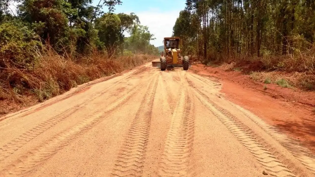 EMPRESAS JÁ PODEM ENCAMINHAR PROPOSTAS PARA PARTICIPAR DA LICITAÇÃO DO ASFALTAMENTO DA LMG-706