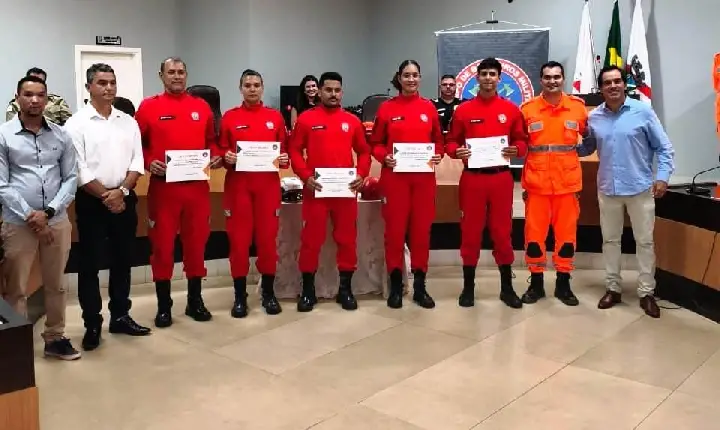 EQUIPE DA BRIGADA MUNICIPAL DE VAZANTE JÁ ESTÁ APTA A ENTRAR EM AÇÃO