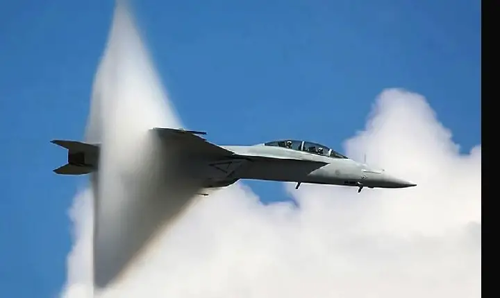 EXPLOSÃO PROVOCADA POR AVIÃO SUPERSÔNICO ASSUSTA MORADORES DE COMUNIDADES RURAIS DE VAZANTE