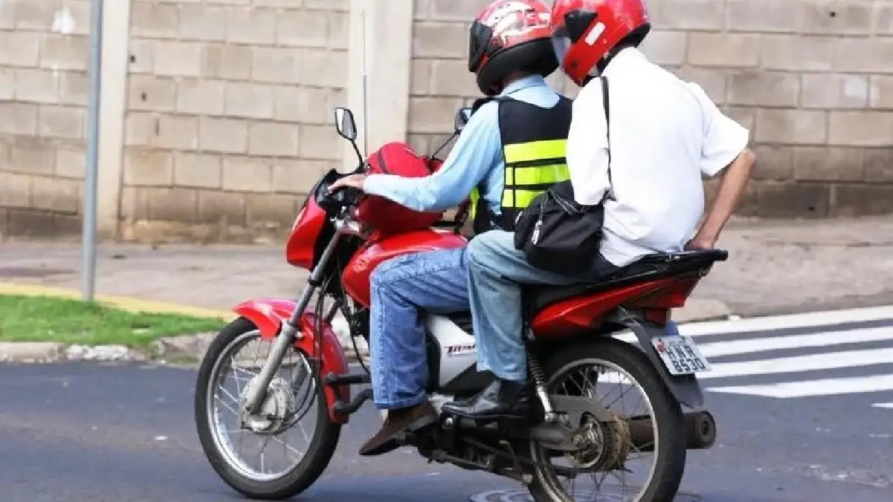 MEDIDA PROVISÓRIA SIMPLIFICA REGRAS PARA ATIVIDADE DE MOTOTAXISTAS