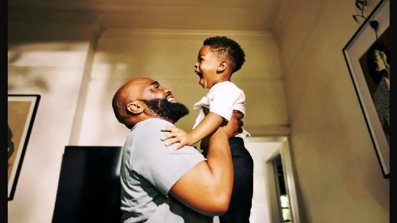 NÚMERO DE HOMENS QUE CRIAM SEUS FILHOS SOZINHOS CRESCE NO BRASIL