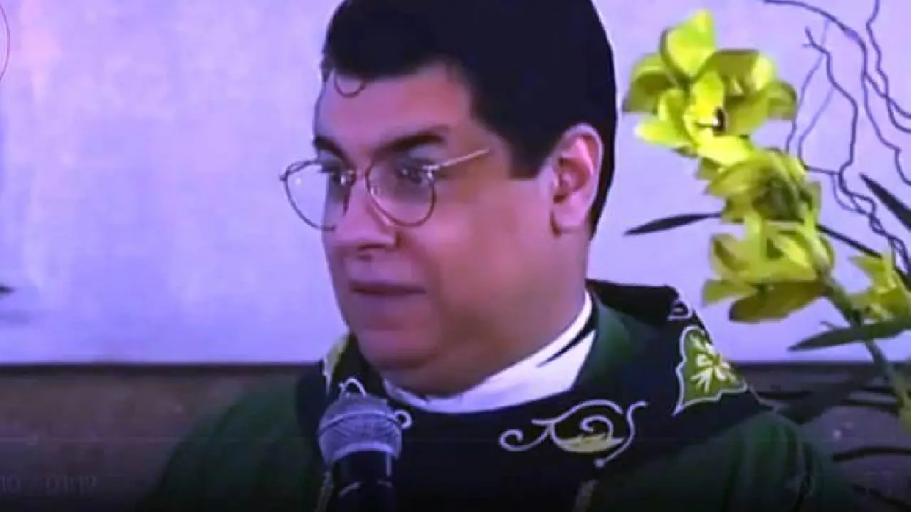 PADRE ACONSELHA NOIVA A DESISTIR DO CASAMENTO APÓS NOIVO IMPOR LISTA COM 13 EXIGÊNCIAS EM MINAS