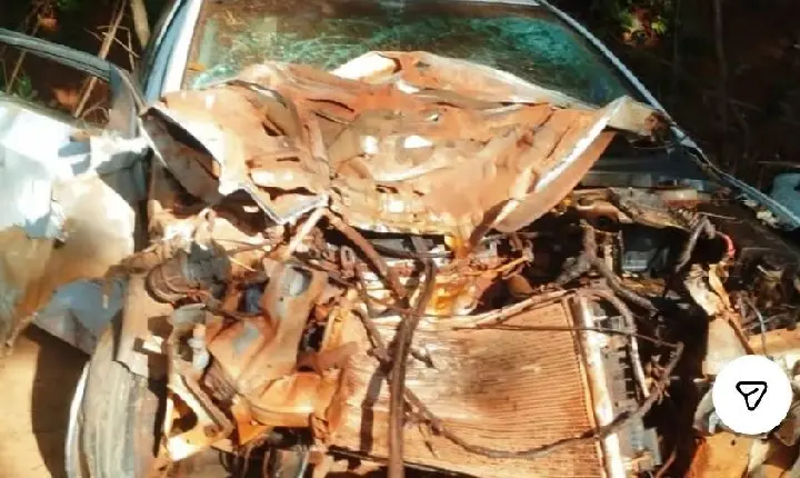 POLÍCIA MILITAR REGISTRA ACIDENTE DE CARRO COM CASAL DE VAZANTE NA MGC-354