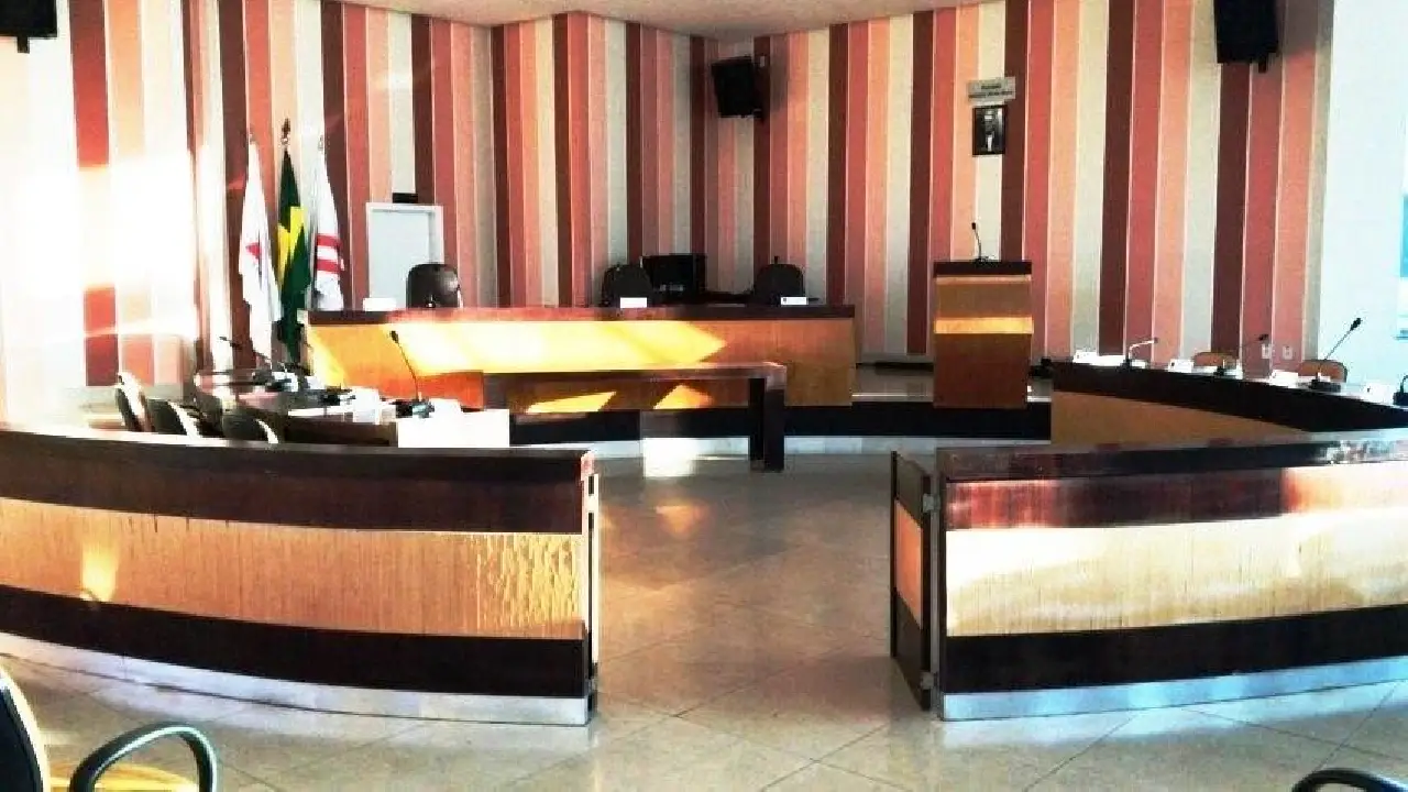 PONTO FACULTATIVO ADIA SESSÃO ORDINÁRIA DA CÂMARA MUNICIPAL DE VAZANTE