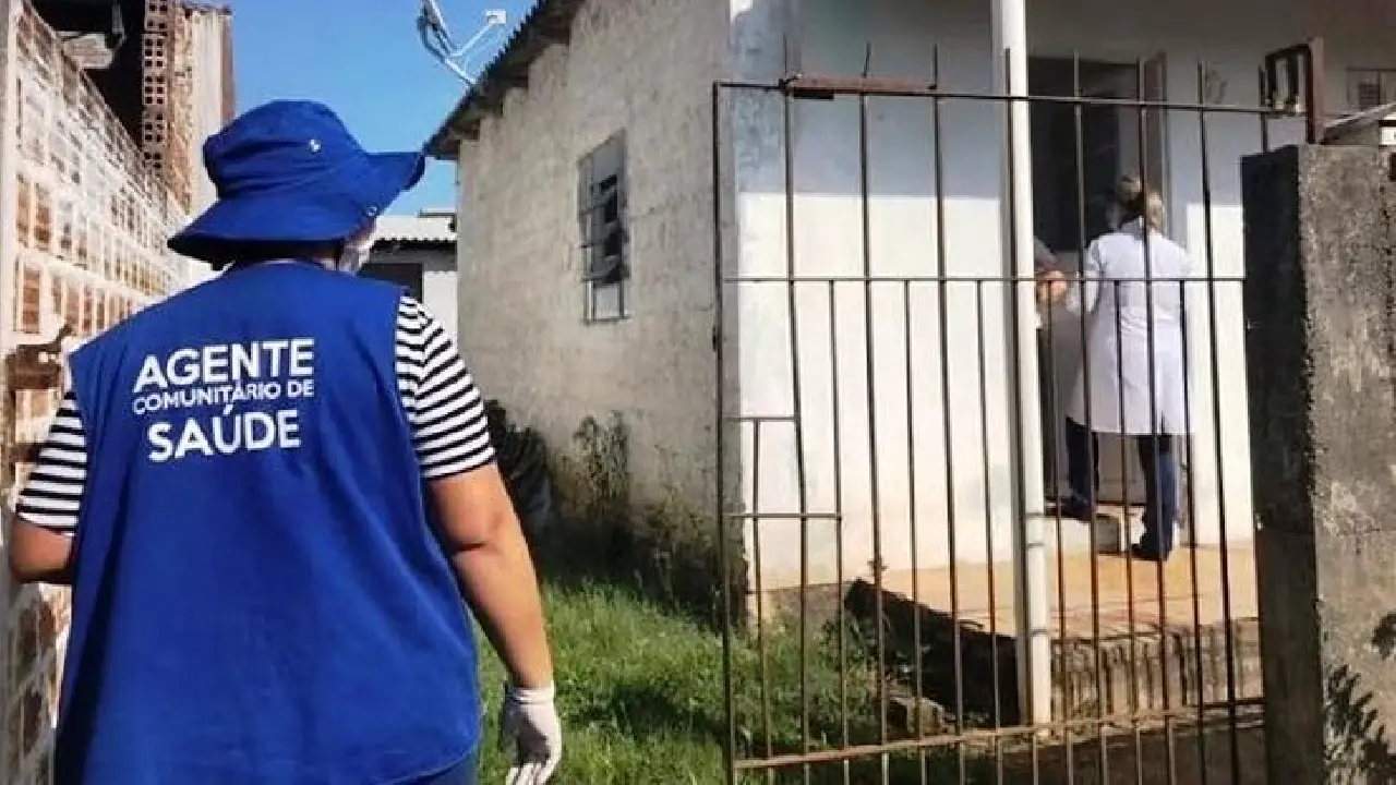 PREFEITO DE VAZANTE SANCIONA LEIS QUE CRIAM PROGRAMAS DE VACINAÇÃO DOMICILIAR E ACOMPANHANTE HOSPITALAR