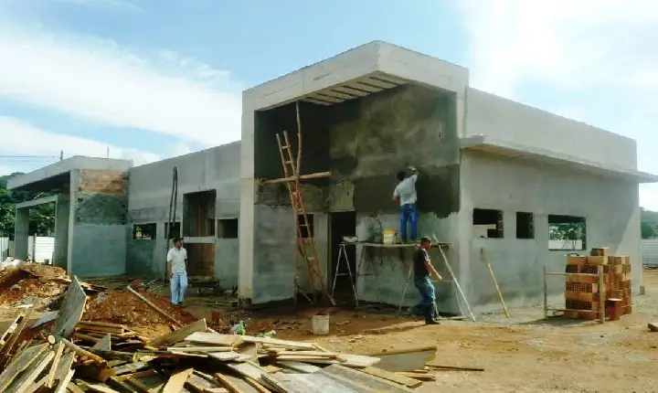 PREFEITURA DE VAZANTE PROSSEGUE COM CONSTRUÇÕES DE NOVAS UBSS NA CIDADE