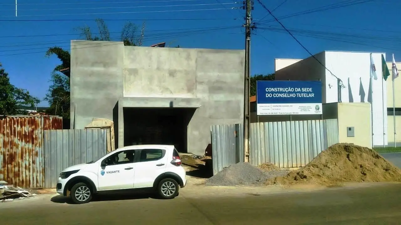 PREFEITURA PROSSEGUE COM A CONSTRUÇÃO DA SEDE PRÓPRIA DO CONSELHO TUTELAR DE VAZANTE