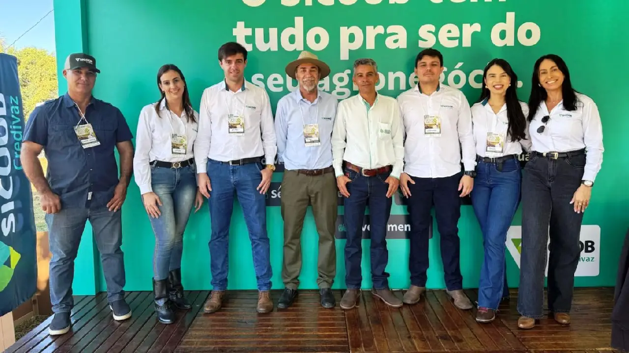 PRESIDENTE DO SICOOB CREDIVAZ DESTACA PARTICIPAÇÃO DA COOPERATIVA NA FEAV