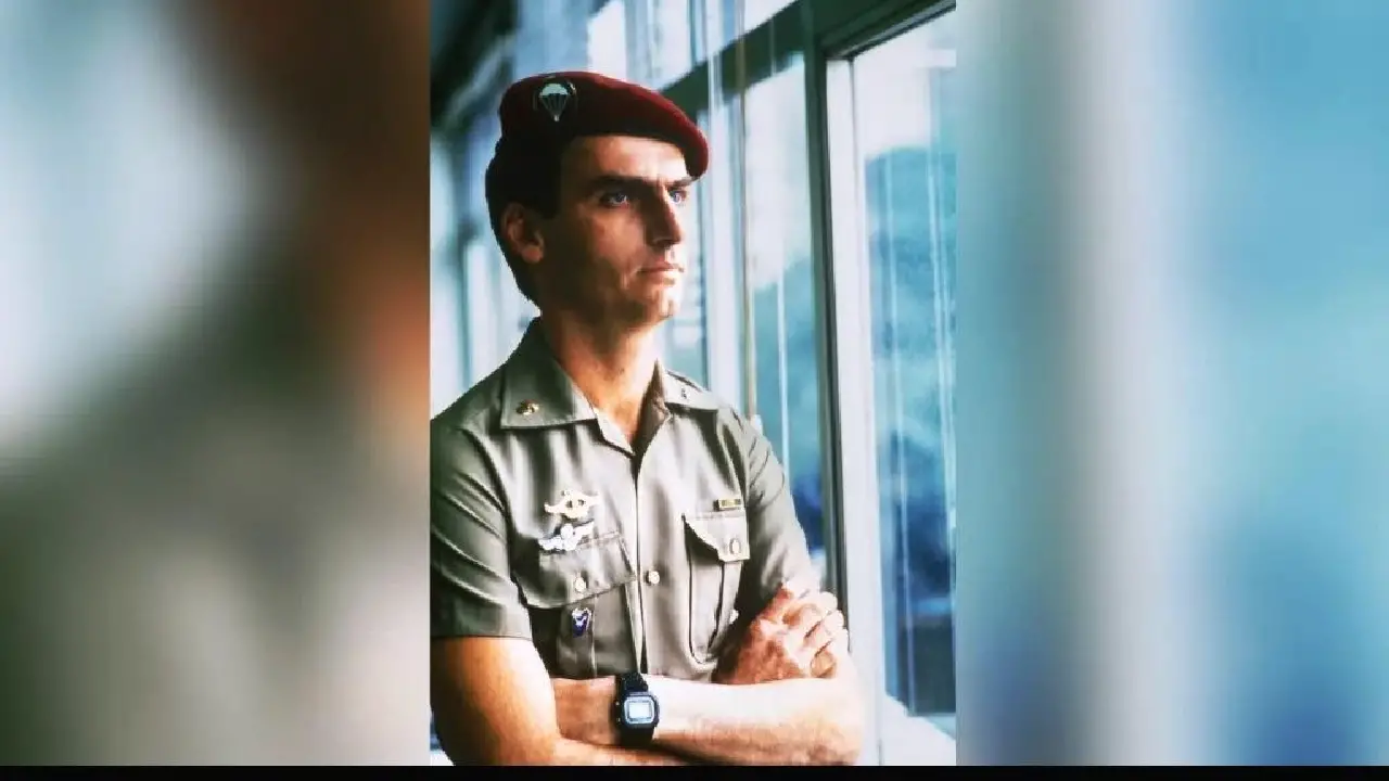 PROCURADORIA MILITAR RECOMENDA PERDA DE PATENTE DE JAIR BOLSONARO