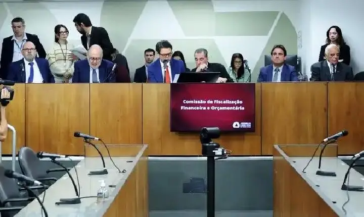 PROJETO DE LEI ESTABELECE LIMITE PARA CACHÊS ARTÍSTICOS COM RECURSOS PÚBLICOS EM MINAS