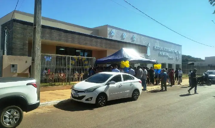 SOLENIDADE MARCA INÍCIO DAS ATIVIDADES DO HOSPITAL VETERINÁRIO MUNICIPAL DE VAZANTE