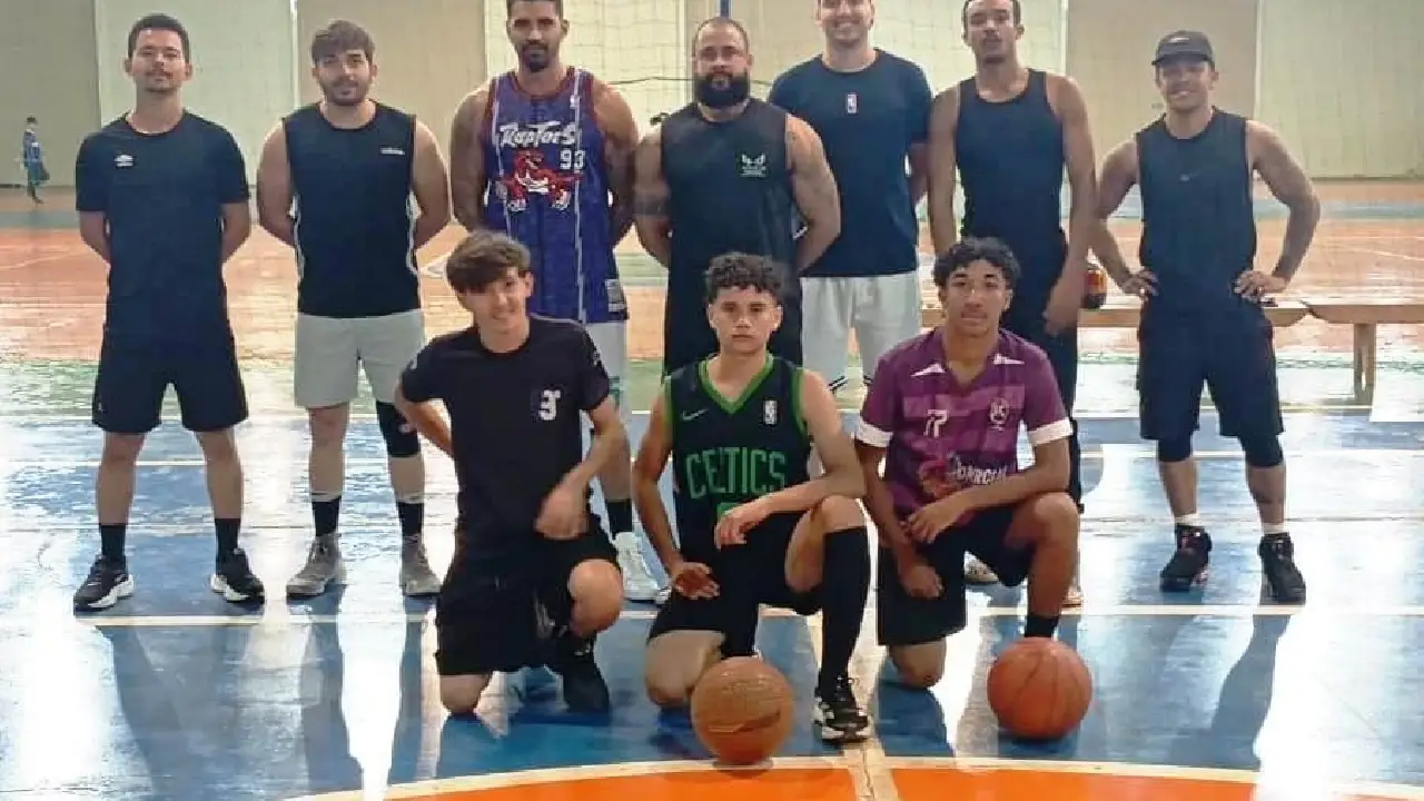 TREINOS DE BASQUETE SERÃO RETOMADOS APÓS SEIS ANOS SUSPENSOS NO CENTRO ESPORTIVO DE VAZANTE