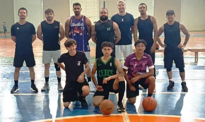 TREINOS DE BASQUETE SERÃO RETOMADOS APÓS SEIS ANOS SUSPENSOS NO CENTRO ESPORTIVO DE VAZANTE