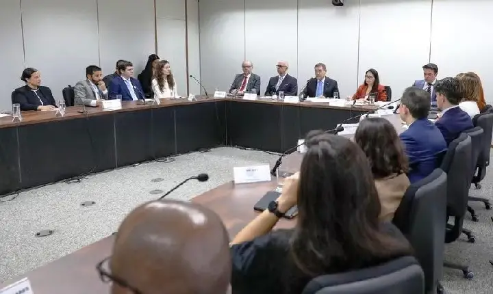 TSE AMPLIA PARCERIA COM PLATAFORMAS PARA COMBATER FAKE NEWS NAS ELEIÇÕES