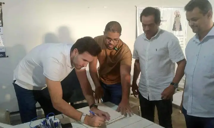 VAZANTE RECEBE VISITA DO PRESIDENTE DA ASSEMBLEIA LEGISLATIVA DE MINAS GERAIS