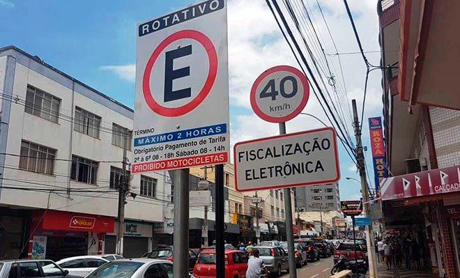 PREFEITURA DE PATOS DE MINAS SUSPENDE COBRANÇA DO ESTACIONAMENTO ROTATIVO NA CIDADE