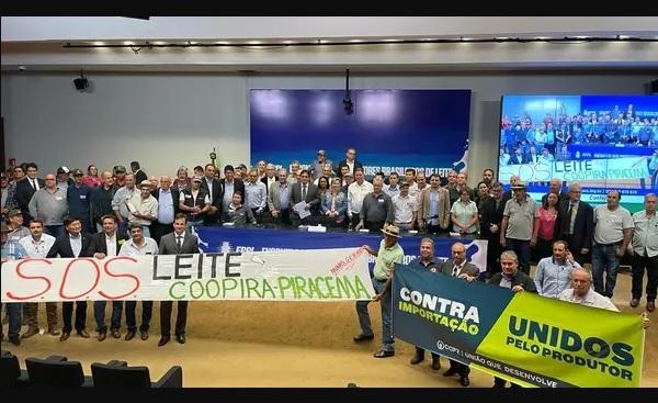 PRODUTORES BRASILEIROS TENTAM FREAR IMPORTAÇÃO DE LEITE E DERIVADOS NO PAÍS