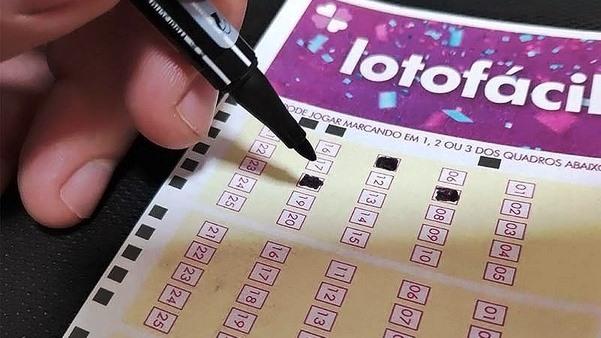 BOLÃO REGISTRADO NO TRIÂNGULO MINEIRO DIVIDE PRÊMIO MILIONÁRIO DA LOTOFÁCIL