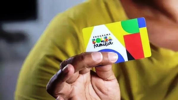 BOLSA FAMÍLIA: BENEFICIÁRIOS COM NIS FINAL 2 RECEBEM PAGAMENTO NESTA TERÇA (19)