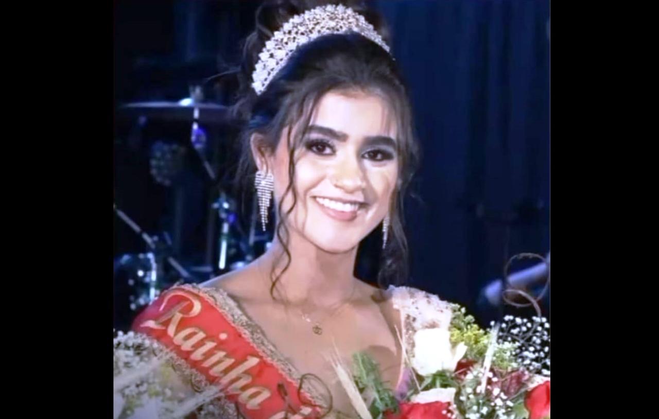 CANDIDATA ISABELA CAROLLINNY VENCE CONCURSO DE RAINHA DA NOVA EXPOZANTE