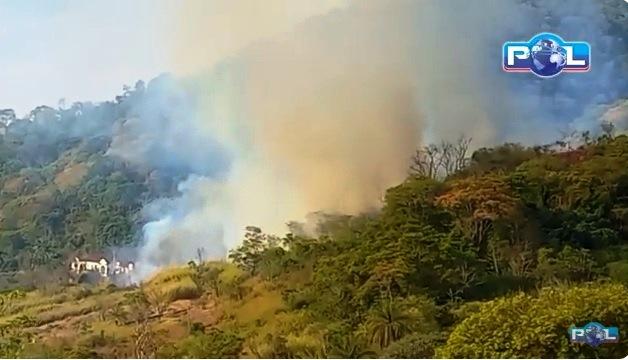 CHUVA AJUDA BOMBEIROS A COMBATER INCÊNDIO NA ÁREA DO HOTEL DE SERRA NEGRA