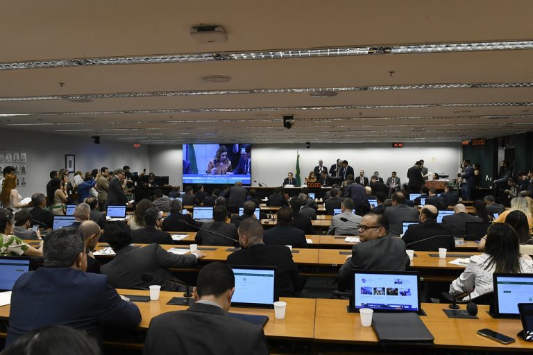 Comissão aprova créditos orçamentários de R$ 1,3 bilhão ao Orçamento deste ano