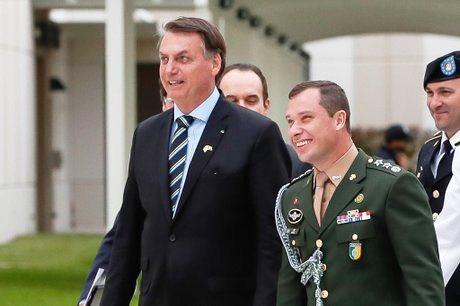CORONEL DIZ QUE BOLSONARO DISCUTIU PLANO DE GOLPE MILITAR COM CÚPULA DAS FORÇAS ARMADAS