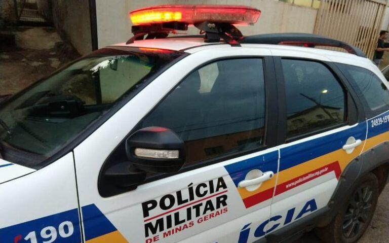JOVEM DE 21 ANOS É PRESO POR AGREDIR E AMEAÇAR A MÃE EM PATOS DE MINAS
