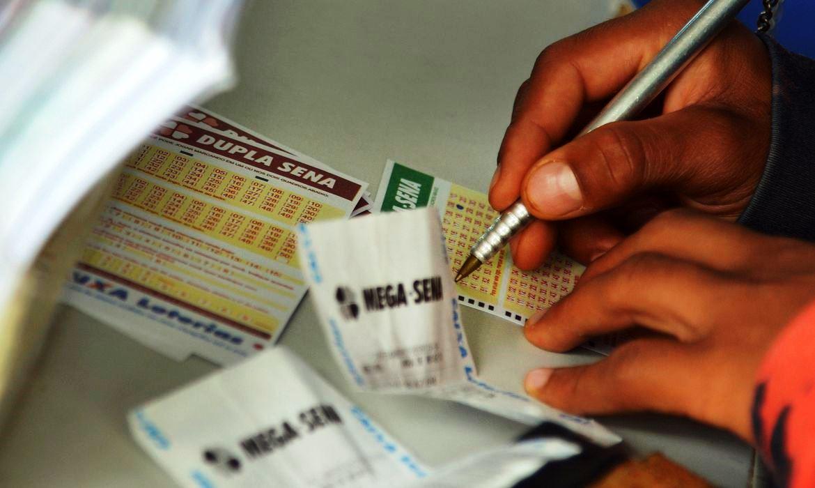 MEGA-SENA CUMULA DE NOVO E PRÓXIMO PRÊMIO É ESTIMADO EM R$ 55 MILHÕES