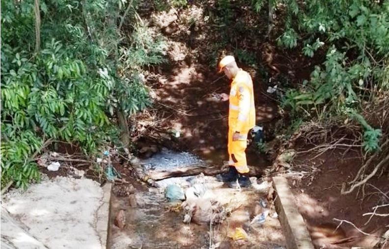 CRIANÇA DE 10 ANOS MORRE APÓS SER ARRASTADA POR ENXURRADA PARA BUEIRO EM SACRAMENTO