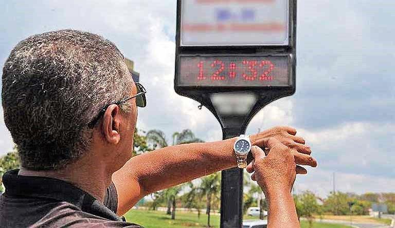 GOVERNO NÃO DESCARTA A VOLTA DO HORÁRIO DE VERÃO NO PRÓXIMO ANO