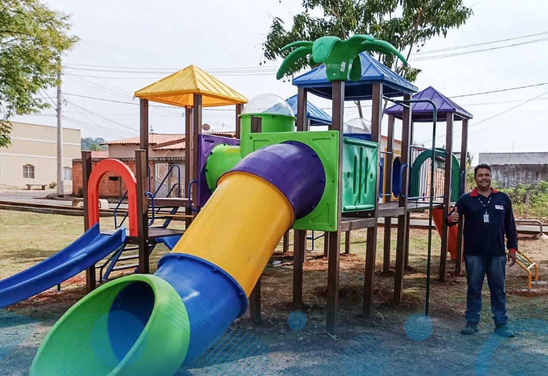 PARQUE INFANTIL FAZ A ALEGRIA DA CRIANÇADA NO BAIRRO CIDADE NOVA II