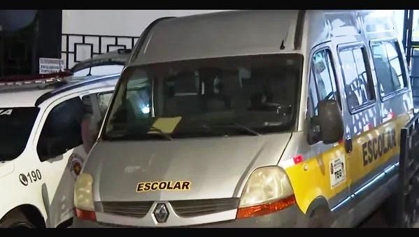 CRIANÇA DE DOIS ANOS MORRE ESQUECIDA EM VAN ESCOLAR NO CALOR DE SÃO PAULO