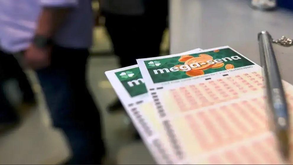 DUAS APOSTAS DE MINAS GERAIS ACERTAM NA QUINA DA MEGA-SENA