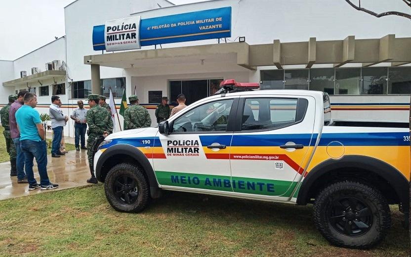 LADRÕES ARROMBAM PORTÃO DE RESIDÊNCIA E FURTAM VEÍCULO EM VAZANTE