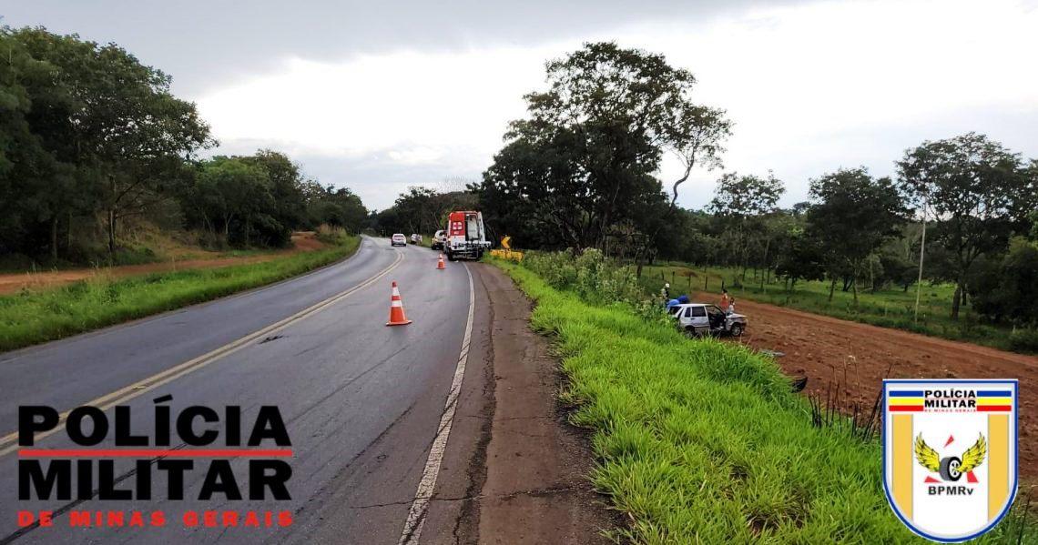 MÃE E TRÊS FILHAS SÃO VÍTIMAS DE ACIDENTE NA MGC-354 NO MUNICÍPIO DE PRESIDENTE OLEGÁRIO