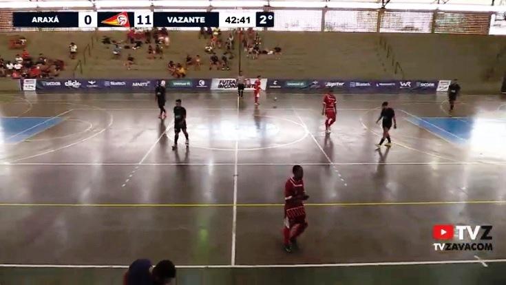 VAZANTE GOLEIA ARAXÁ E GARANTE VAGA NA SEMIFINAL DA COPA FUTSAL INCONFIDENTES