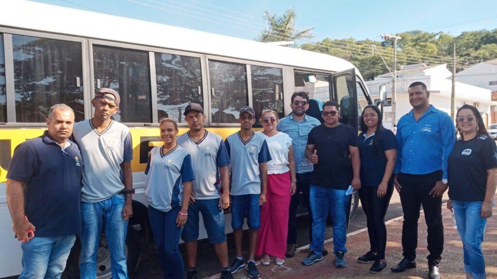 ALUNO DA APAE DE GUARDA-MOR OBTÉM HABILITAÇÃO DE MOTORISTA DA CATEGORIA D