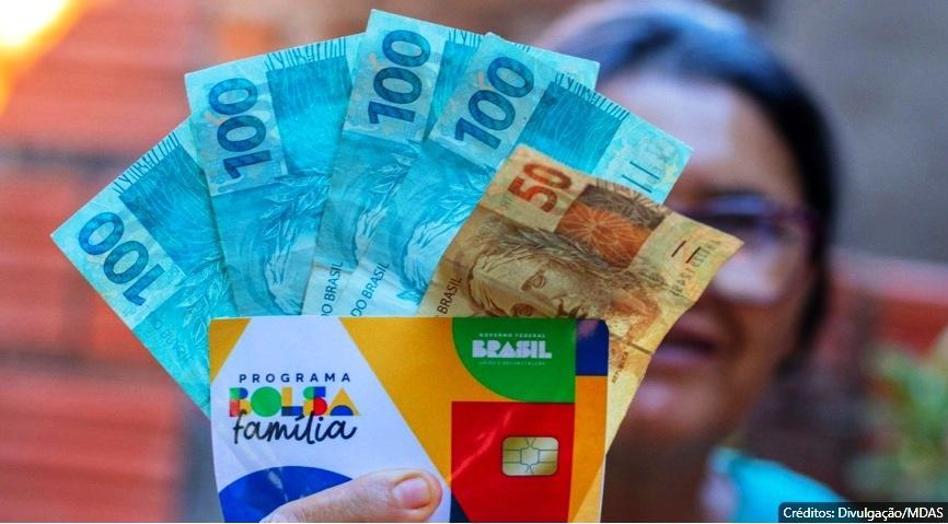BOLSA FAMÍLIA: GOVERNO DIVULGA CALENDÁRIO DE PAGAMENTO PARA 2024