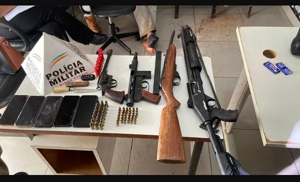 HOMENS ASSALTAM FAZENDA E SÃO PRESOS APÓS RASTREADOR DE CAMINHONETE ROUBADA INDICAR LOCALIZAÇÃO